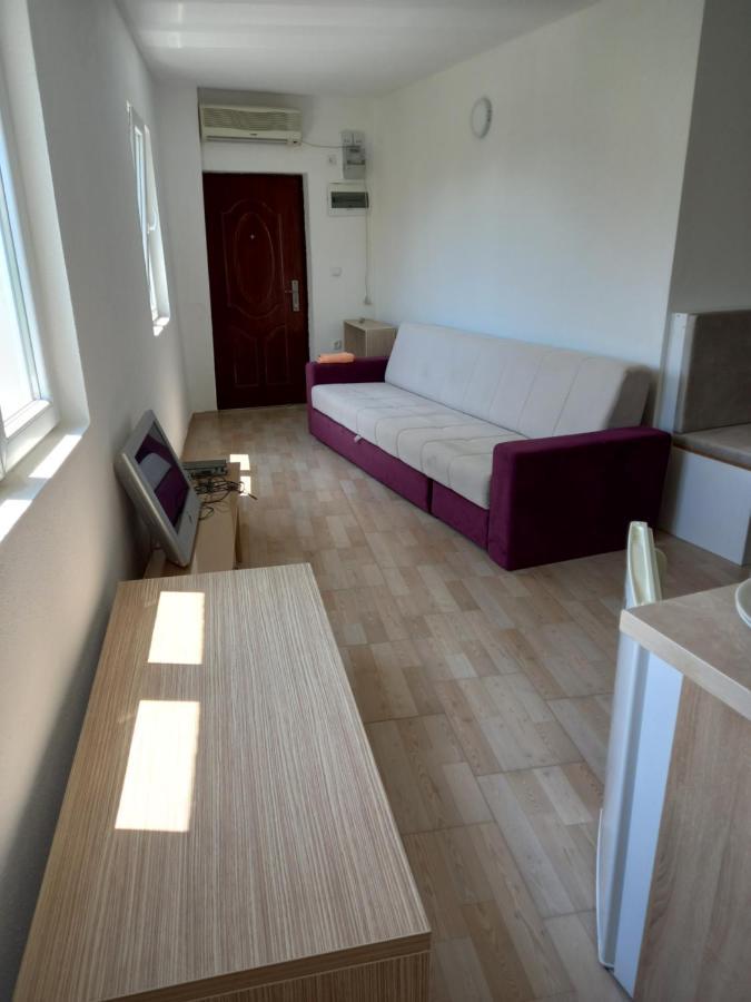 Md Apartmani ชานจ์ ภายนอก รูปภาพ