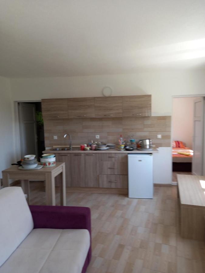 Md Apartmani ชานจ์ ภายนอก รูปภาพ