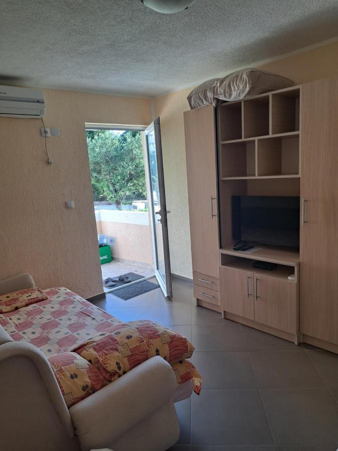 Md Apartmani ชานจ์ ภายนอก รูปภาพ
